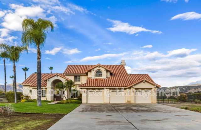 Photo of 493 Summerhill View