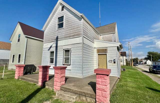 1001 Edgar Street - B