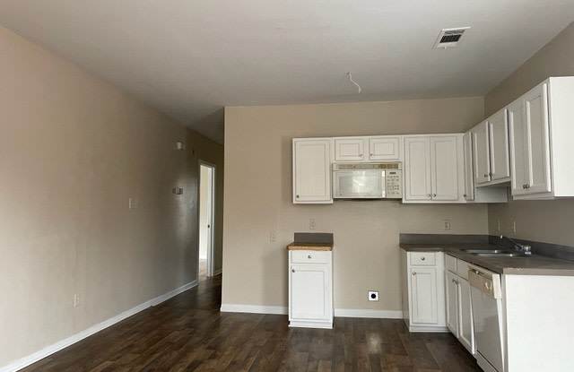 2562 Thomas H. Delpit Drive