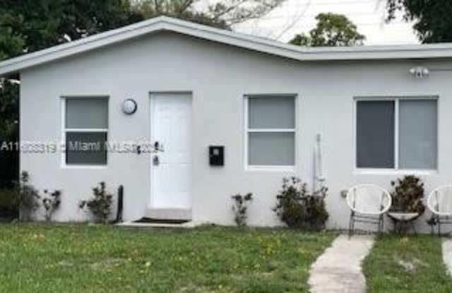 671 NW 50th St