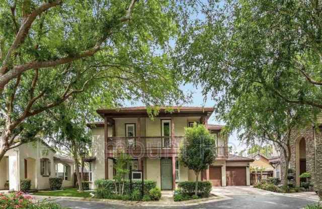 319 W Viento St.