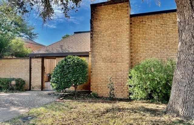 2601 Noel Ave
