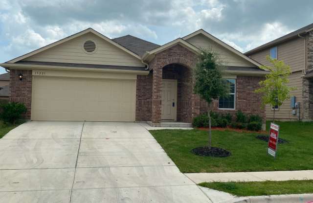 Great 4 Bedroom home with Open floor plan