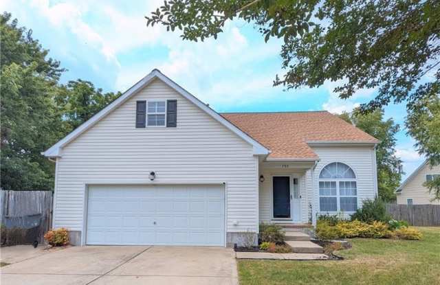 732 W Andrews Crossing