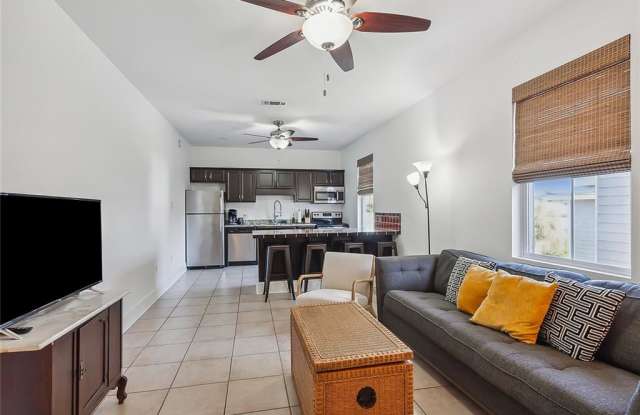 635 North Carrollton Avenue