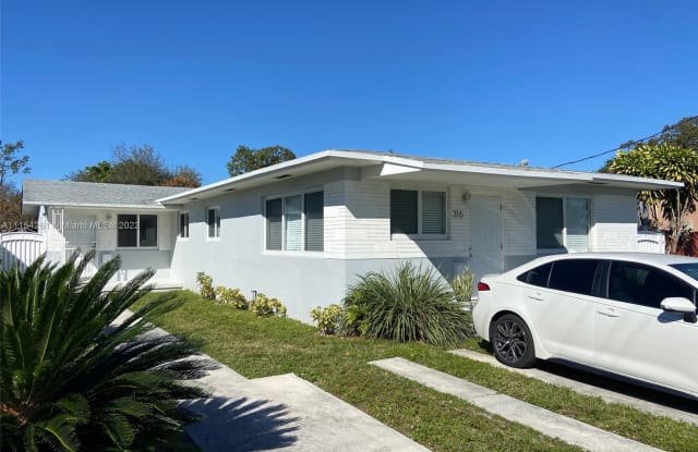 314 NW 35th Ave - 314 NW 35th Ave, Miami, FL 33125