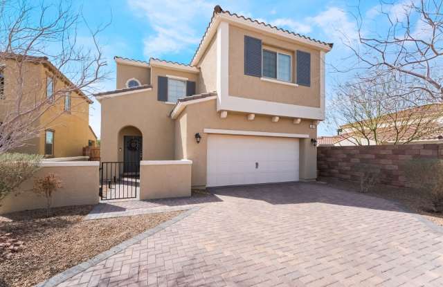 Luxury Home Overlooking the Tuscany 18th Fairway