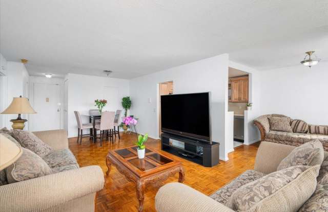 Photo of 1270 North Ave # U1021TN