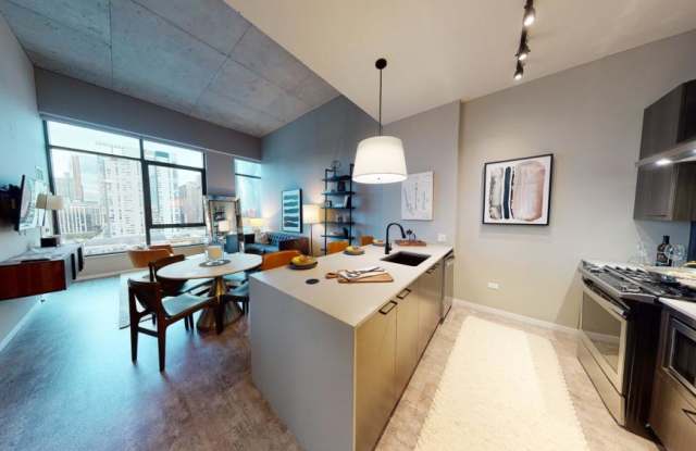 1031 West Washington Blvd.