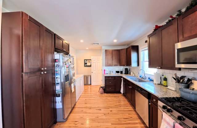 198 Summer StreetFront Unit