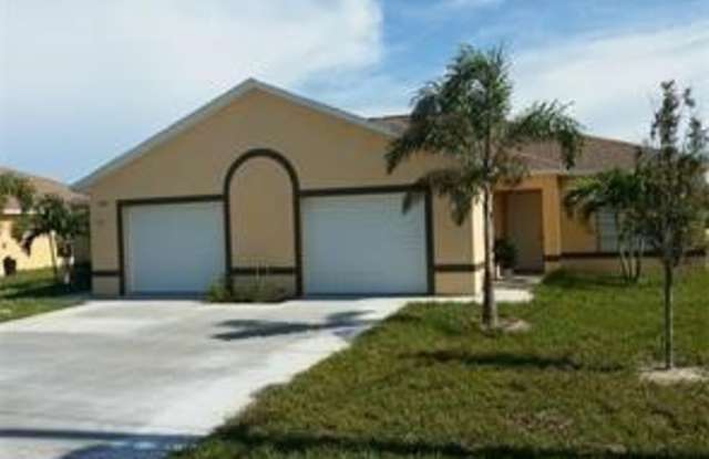 4112 SW 7th Place