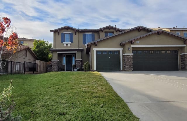 29245 Willow Ridge Ct - 29245 Willow Ridge Court, Lake Elsinore, CA 92530