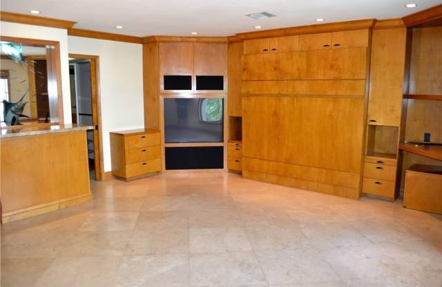 1770 E LAS OLAS Boulevard