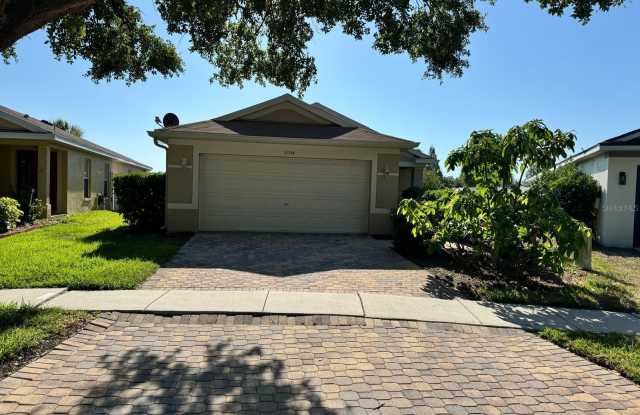 11514 BAY GARDENS LOOP