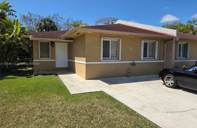 9400 SW 169th St - 9400 Southwest 169th Street, Palmetto Bay, FL 33157