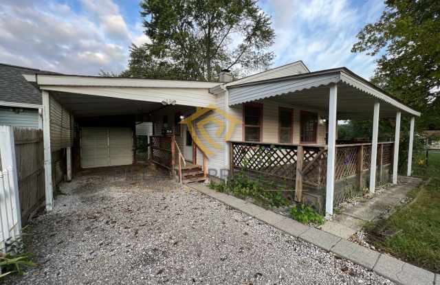 Photo of East Side, North of Little Flower, Updated 2 Bedroom, 1 Bathroom House with Carport Available NOW!