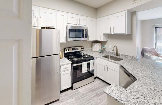 Photo of Waterford Place Apartment Homes