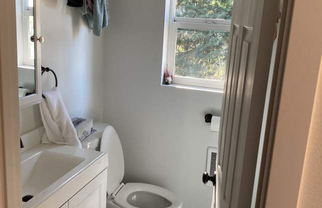 3062 Sunset Drive - B