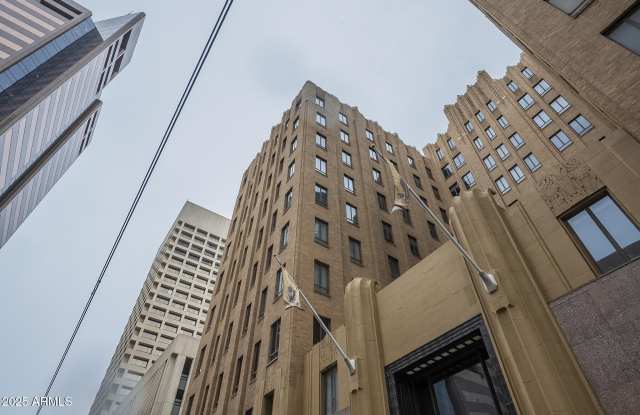 114 W ADAMS Street unit: 1007