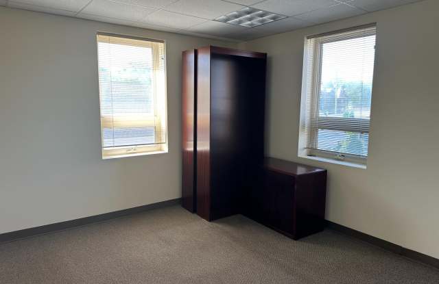 16 N FRANKLIN Street unit: 105