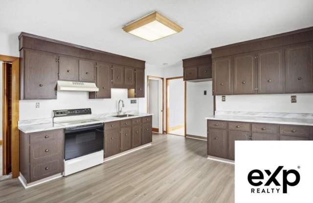 Photo of 69 Stowers St.