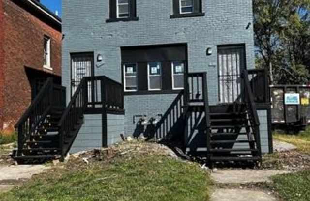 3524 Cadillac Boulevard