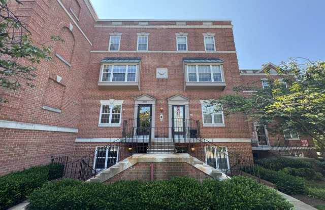 Photo of Bright and Cozy 1 Bed 1 Bath Condo In Beautiful Cleveland Park