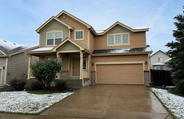 Spacious 3-Bedroom Home with Fenced Yard – Available Now