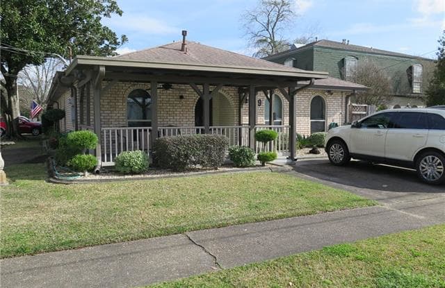 359 AURORA Avenue - 359 Aurora Avenue, Metairie, LA 70005