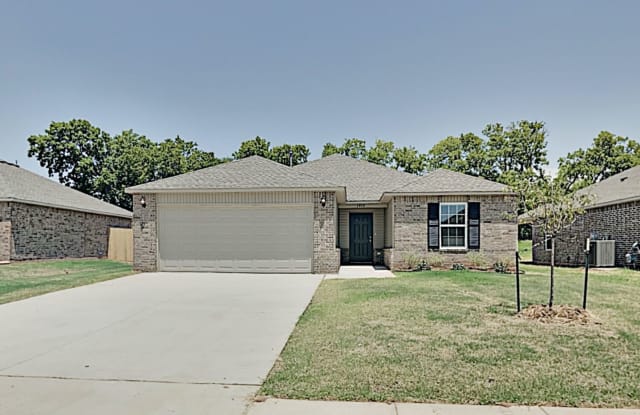 1917 W. Hunters Spring Way - 1917 W Hunter Springs Way, Mustang, OK 73064