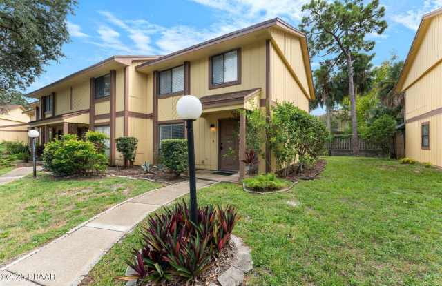 Photo of 9 Lakewood Park