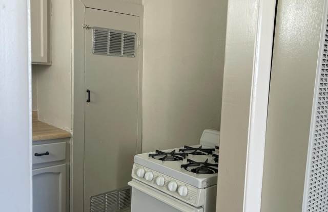 705 N St. Vrain unit: 9