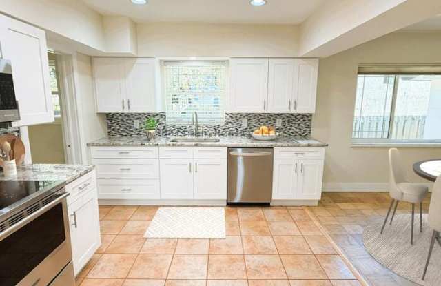 4640 West Lamb Avenue