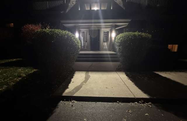 Photo of 154 E Bailey Road