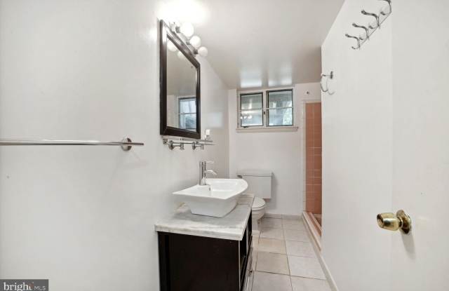 7009 CAPITOL VIEW Drive