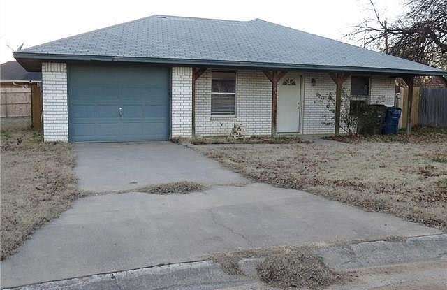 819 Carmen Court