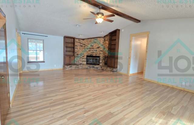 3 Bedroom in Harrah