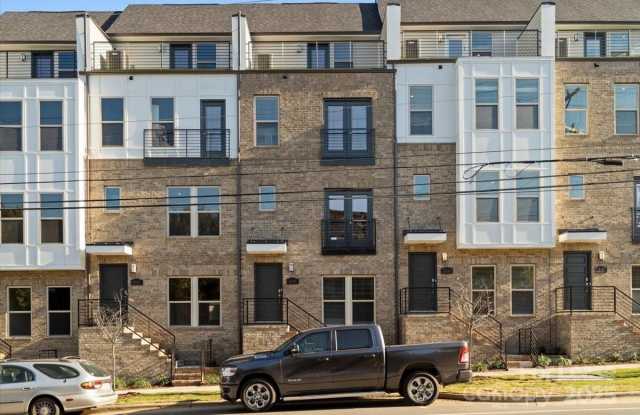 12147 Brooklyn Avenue