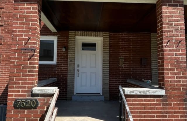 7520 Roslyn Street - 7520 Roslyn Street, Swissvale, PA 15218