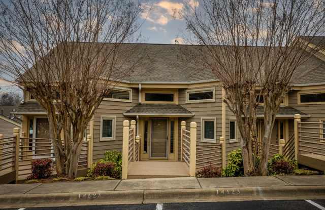 14623 Waterside Drive Waterfront community