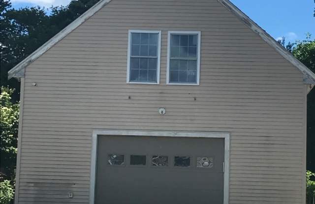 407 Lafayette Road