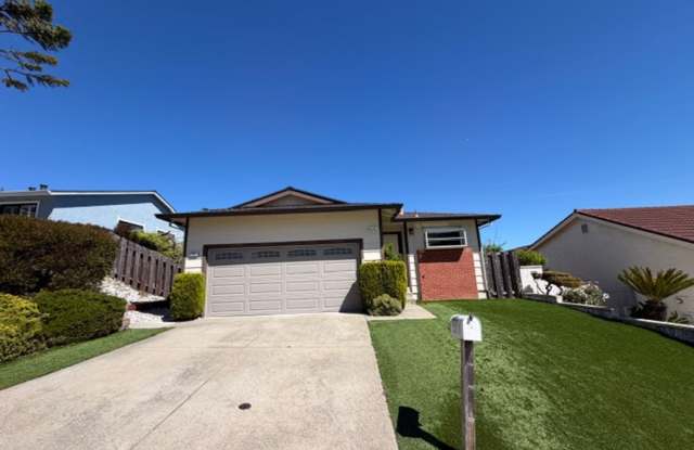 Gorgeous 4 Bed 3 bath