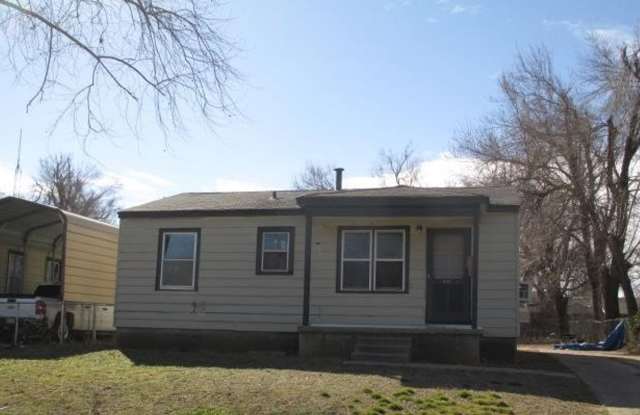 Photo of South Side 2Bed Small Family Home!! Make Ready Home! New Roof and Windows!!