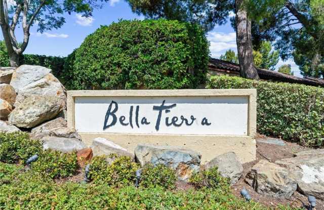 25541 Indian Hill Lane