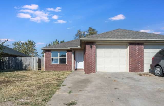 404 E Marietta Court