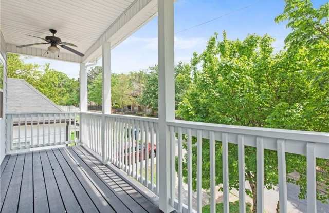 809 Spencer Street NW