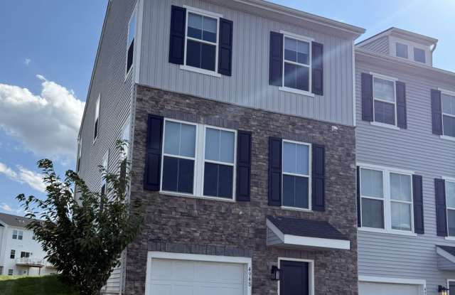 THREE BEDROOM/ END OF ROW TOWNHOME in Southern Lehigh Schools