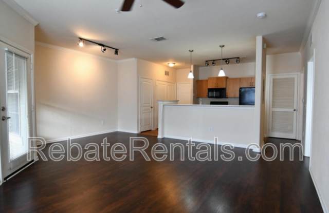 8290 Gate Parkway West