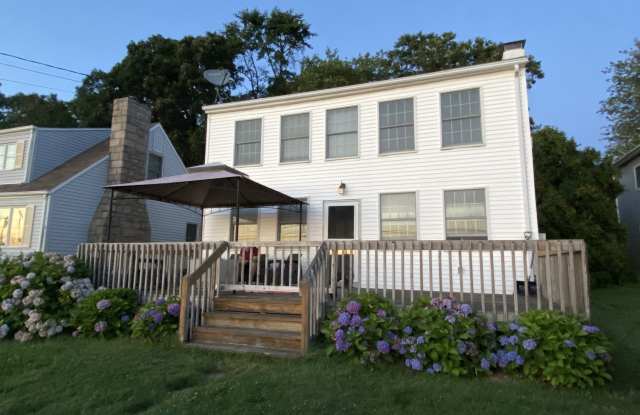 Photo of 142 Old Black Point Road