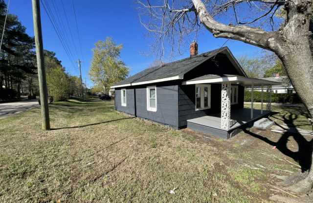 2 Bedroom 1 bathroom house in Wake Forest